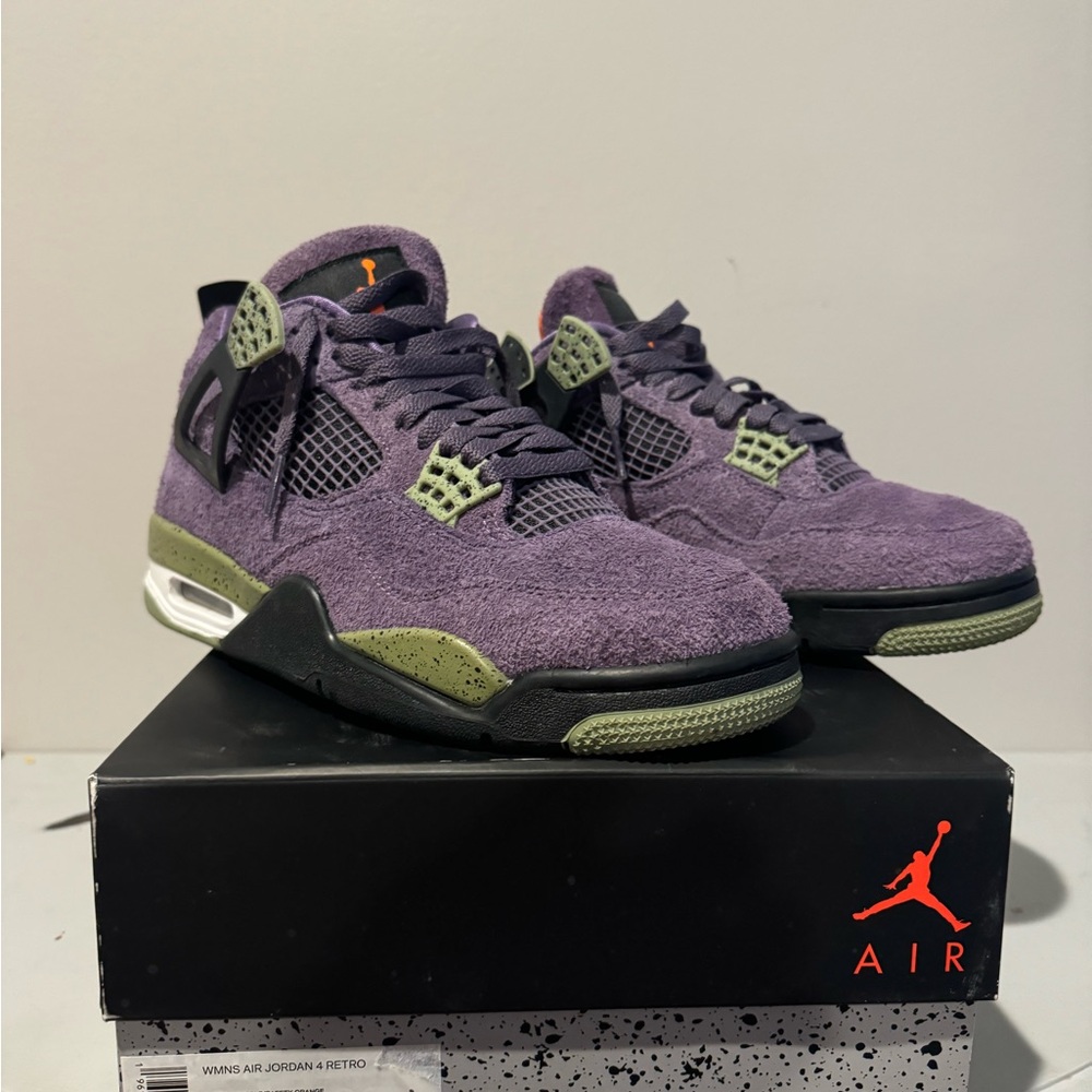Jordan 4 canyon purple. Like new. 9.5